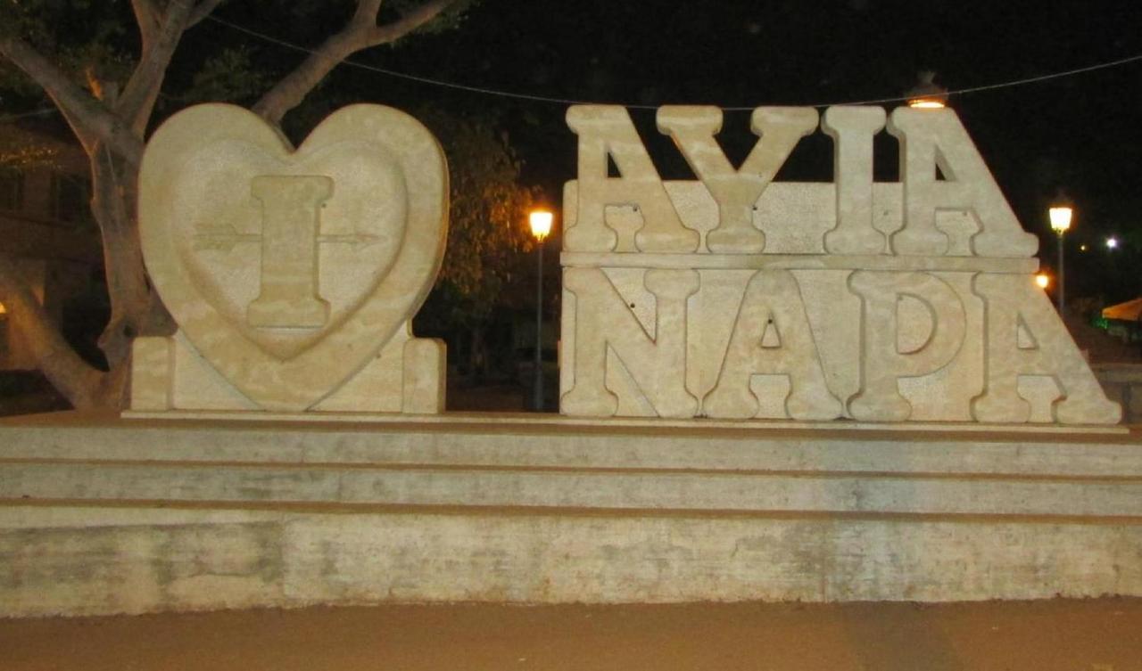 Ayia Anna Apartment Ayía Nápa Extérieur photo